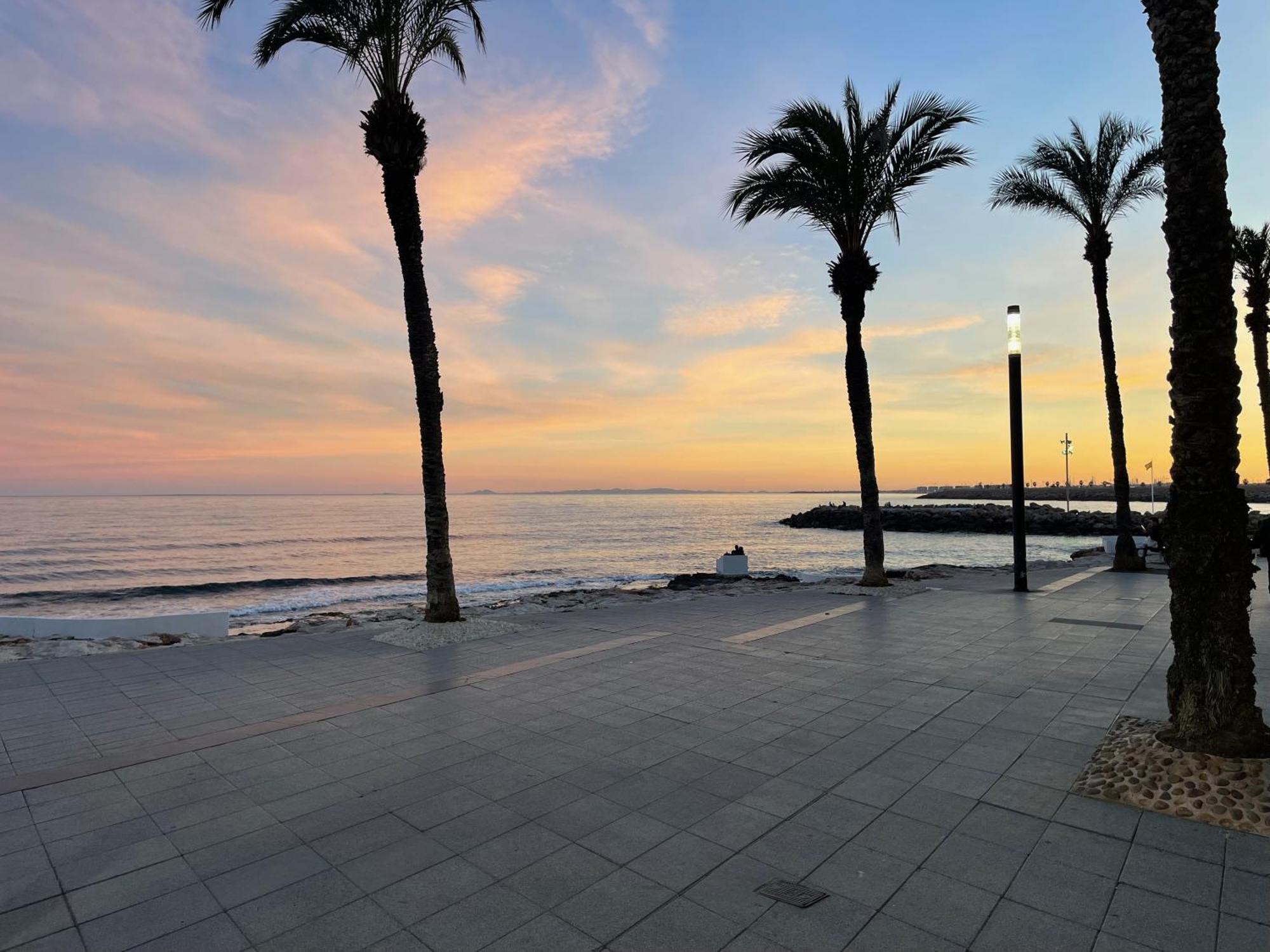 Superior La Playa! 3 Bedrooms! 2 Baths! Air Condition! Side Sea View! Torrevieja Esterno foto